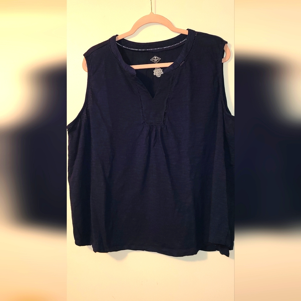 Plus Size Woman's 3X Navy blue St. John's Bay 100% cotton sleveless tagless top
